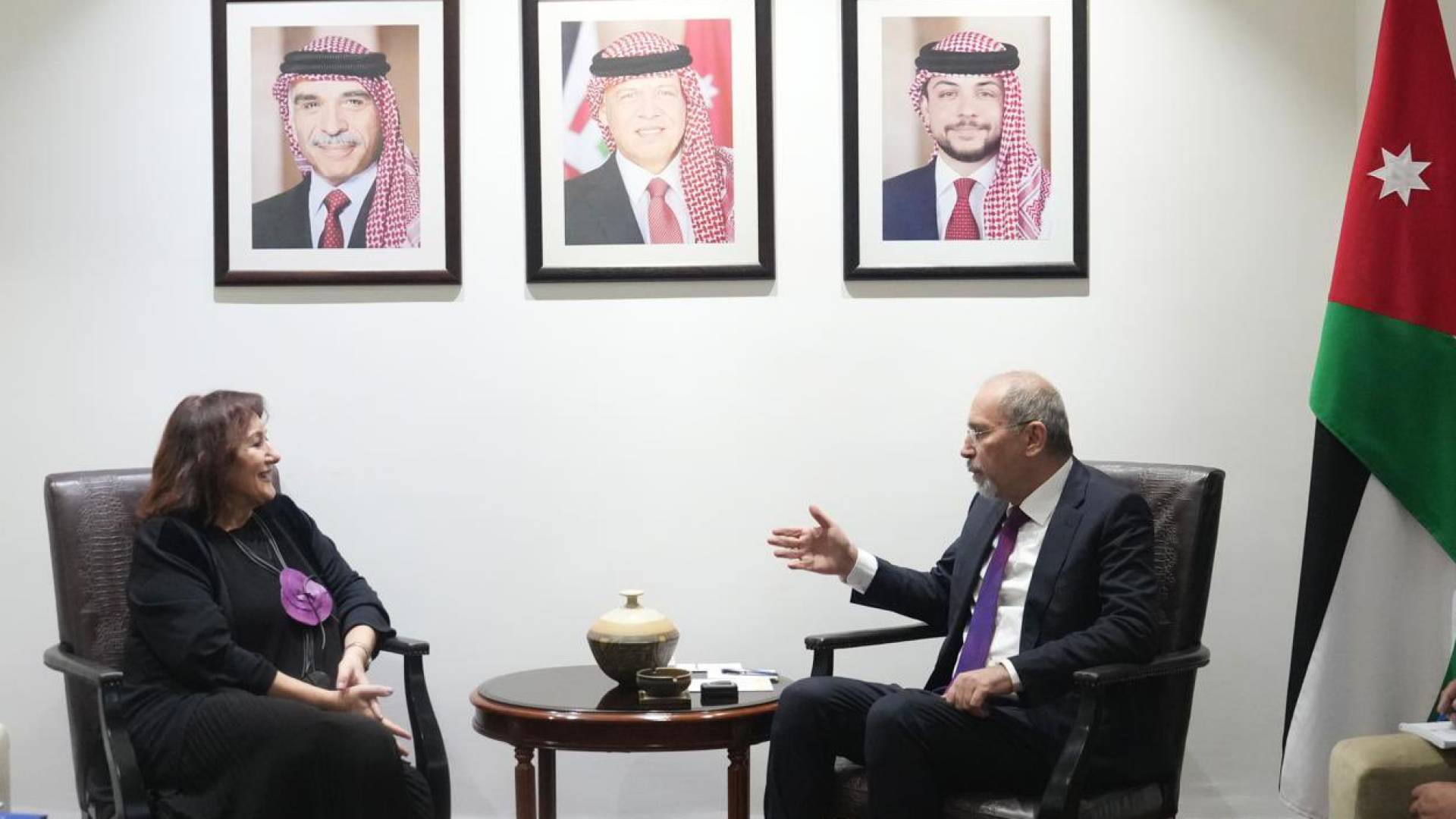 لقاء وزير الخارجية وشؤون المغتربين أيمن الصفدي