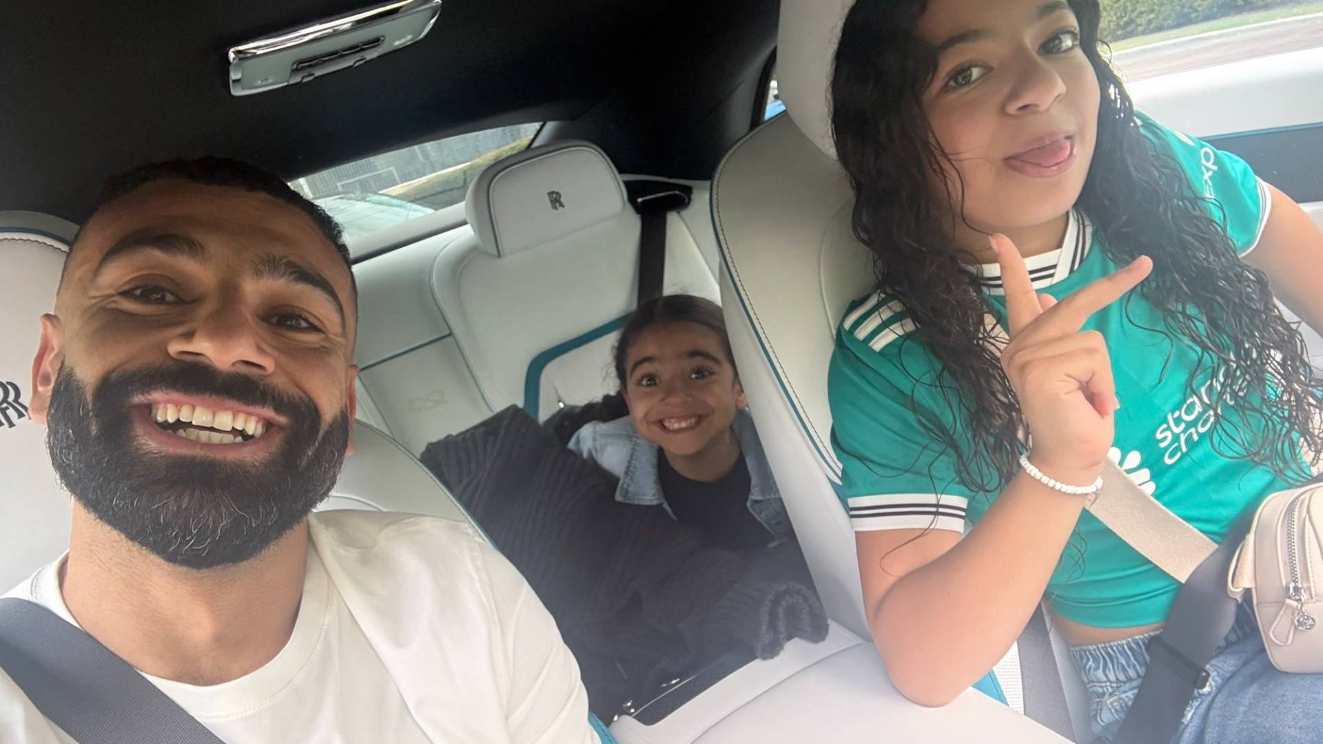 محمد صلاح و أبنتية