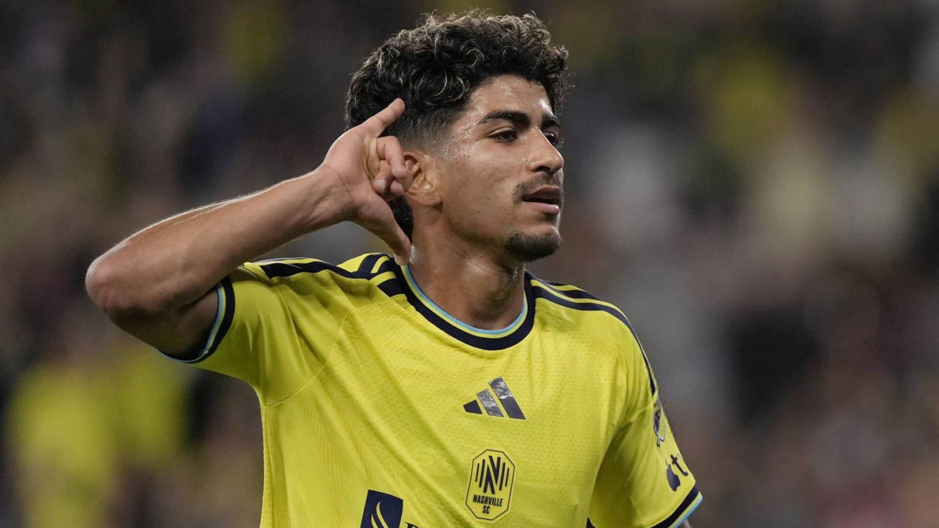 اللاعب احمد قاسم