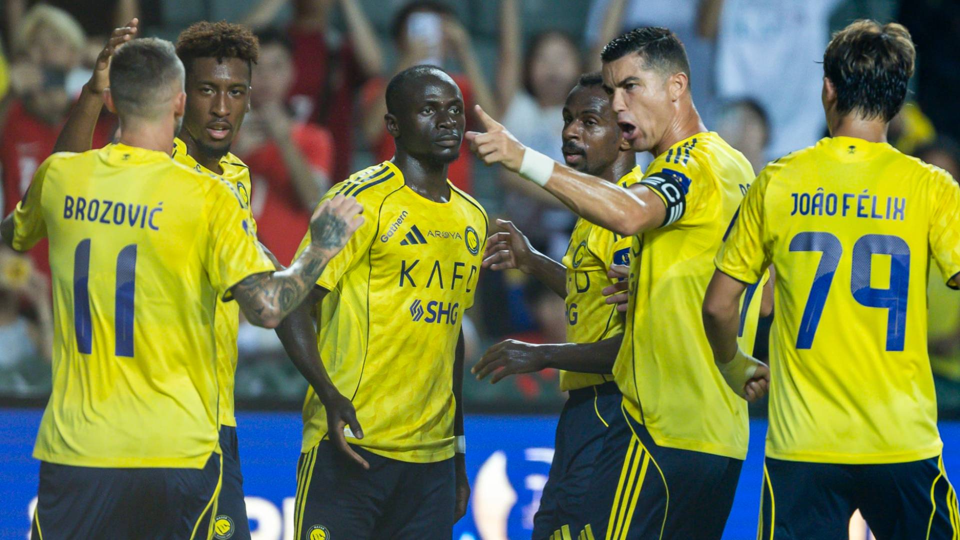 لاعبي نادي النصر السعودي