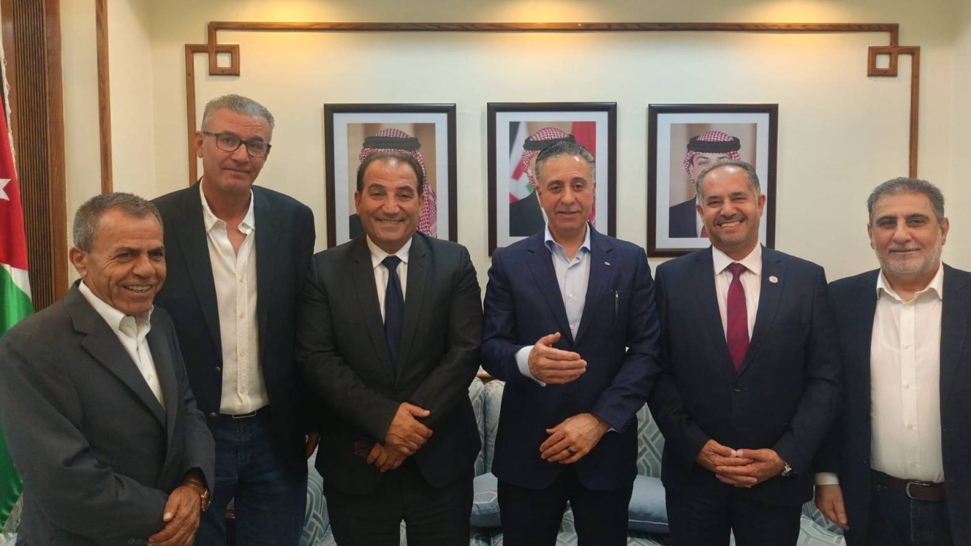 وزير الصناعة والتجارة والتموين، المهندس يعرب القضاة ونقيب مقاولي الإنشاءات، فؤاد الدويري