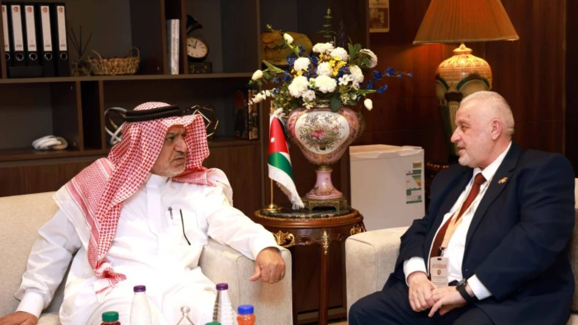 وزير الأوقاف السوري يزور مقر بعثة الحج الأردنية في مكة المكرمة