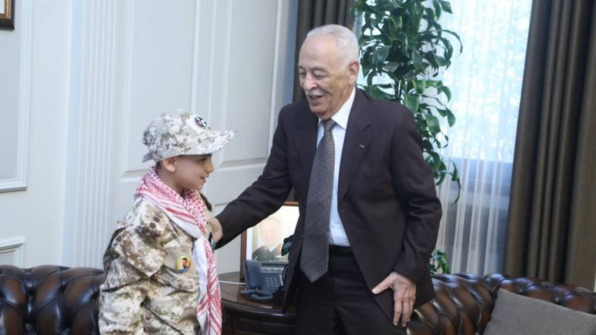 العيسوي يستقبل الطفل الكفريني