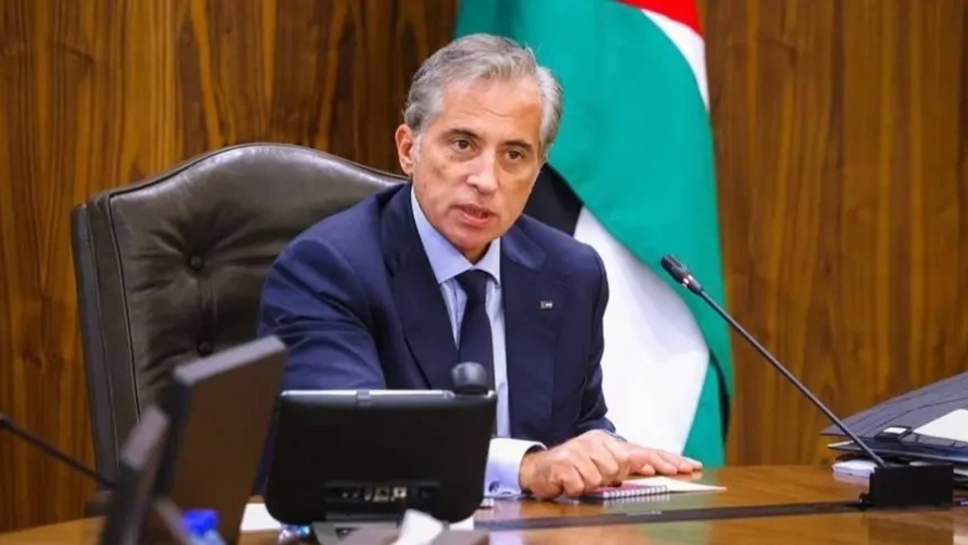 رئيس الوزراء الدكتور جعفر حسان