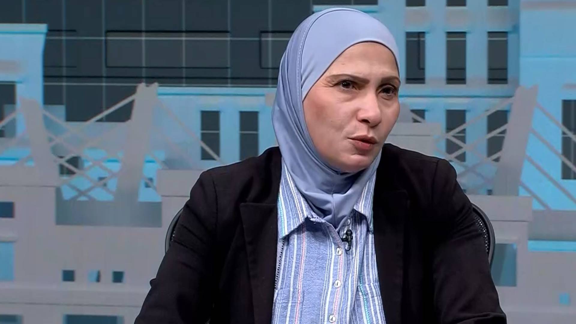 "المحامية أريج الرماحي خلال استضافتها في برنامج "نبض البلد"
