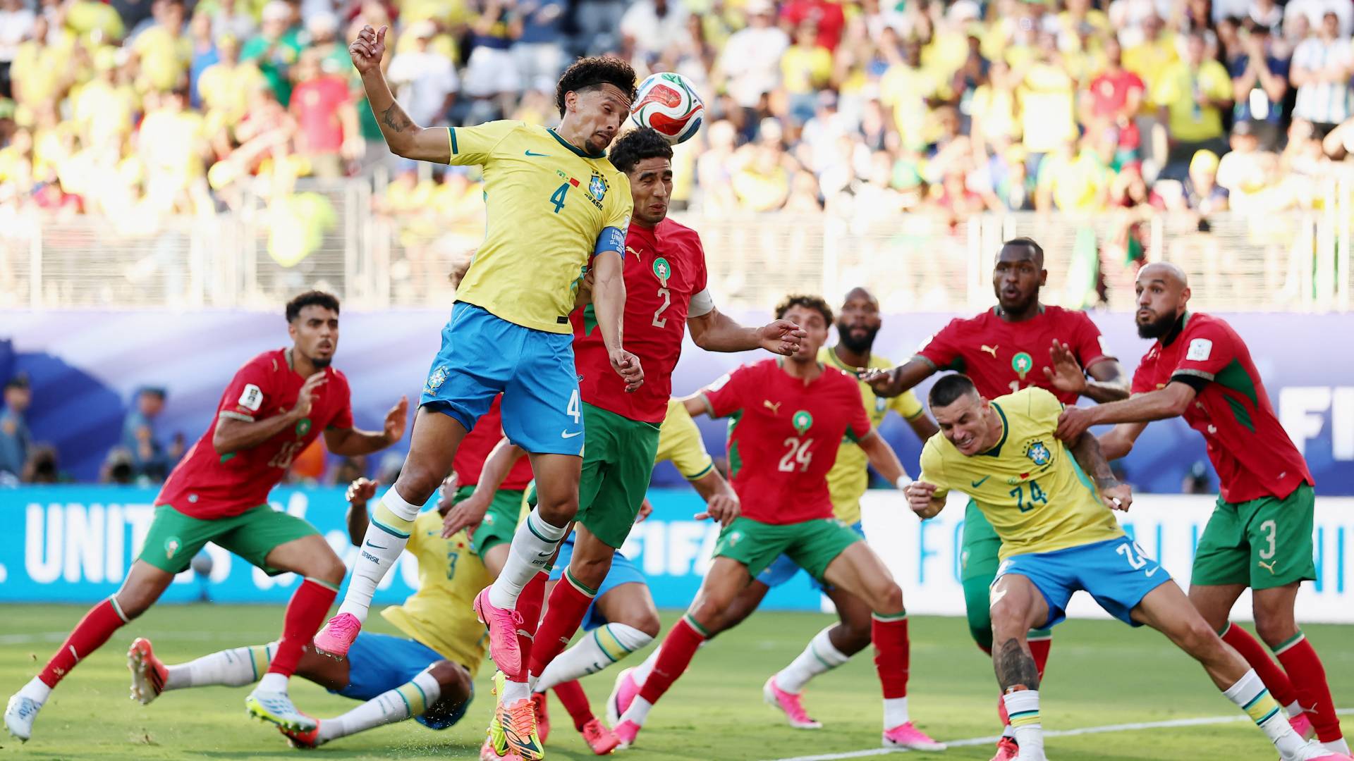 المنتخب البرازيلي والمغربي