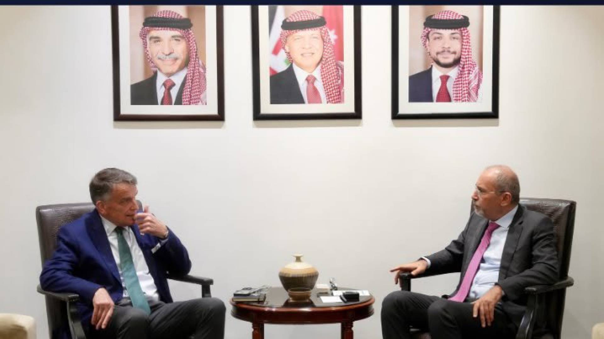 الصفدي يلتقي سوندرز