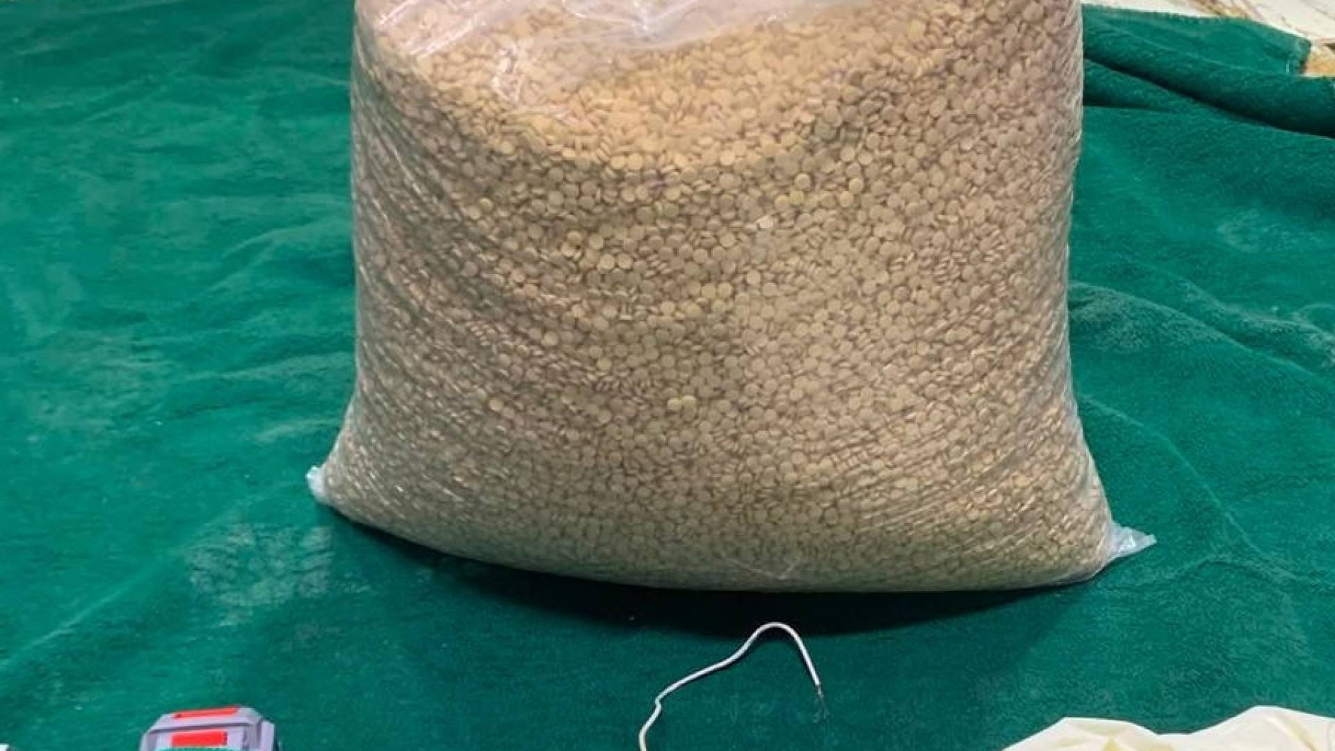 الجيش العربي: المنطقة العسكرية الشرقية تحبط محاولة تهريب كمية من المواد المخدرة بواسطة بالونات