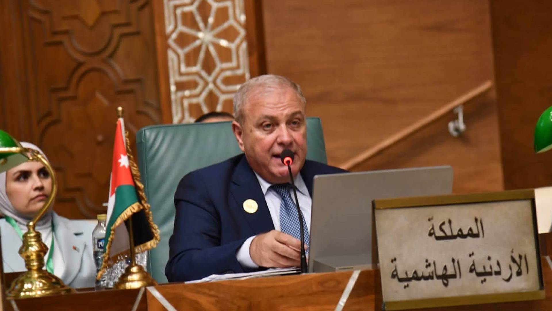 النائب الأول لرئيس مجلس النواب، رئيس الوفد البرلماني الأردني الدكتور خميس عطية