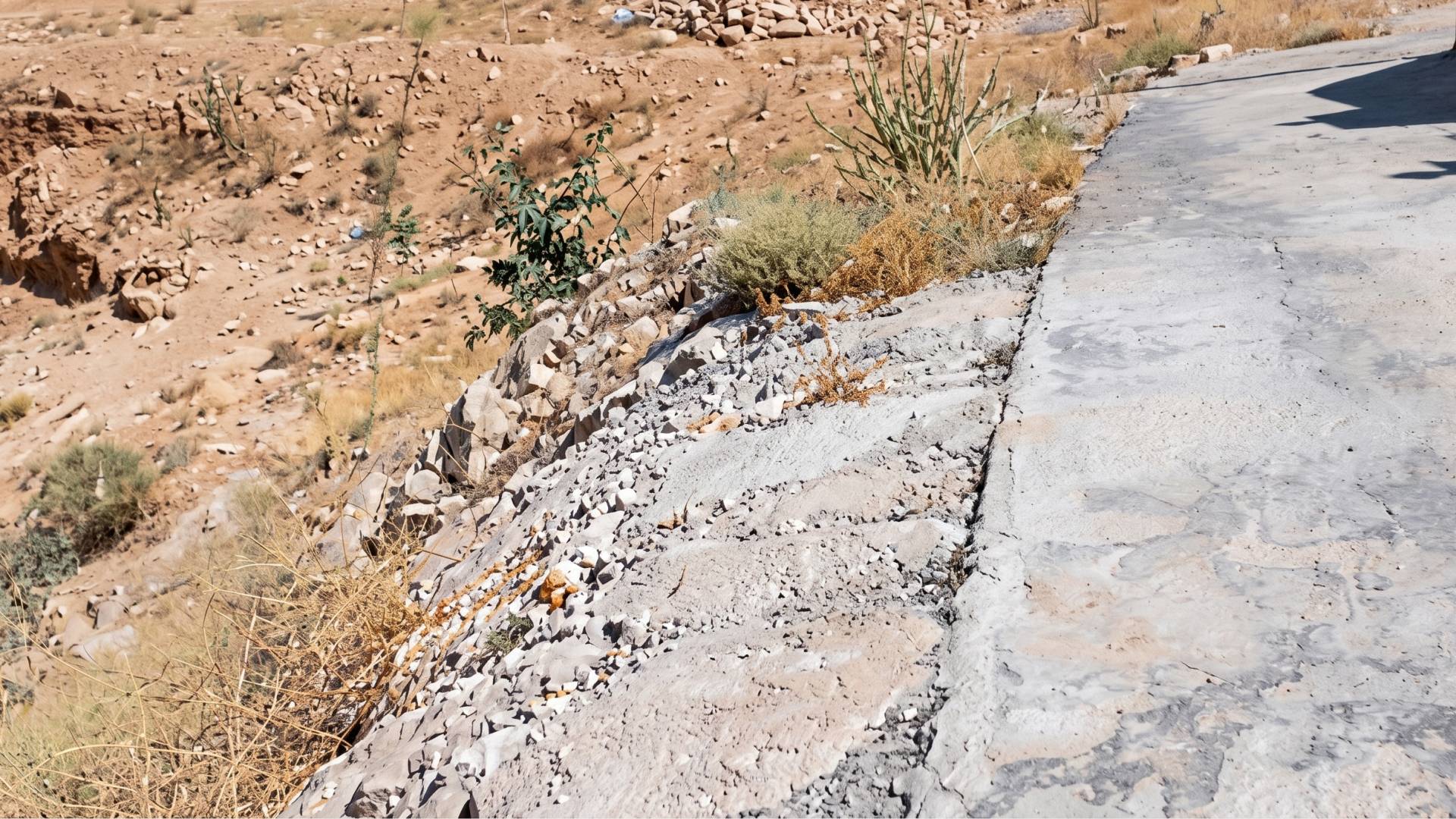 بمتابعة "من هنا نبدأ".. انخفاض منسوب أرض مواطن بالزرقاء بـ 5 أمتار بسبب طمم الجيران