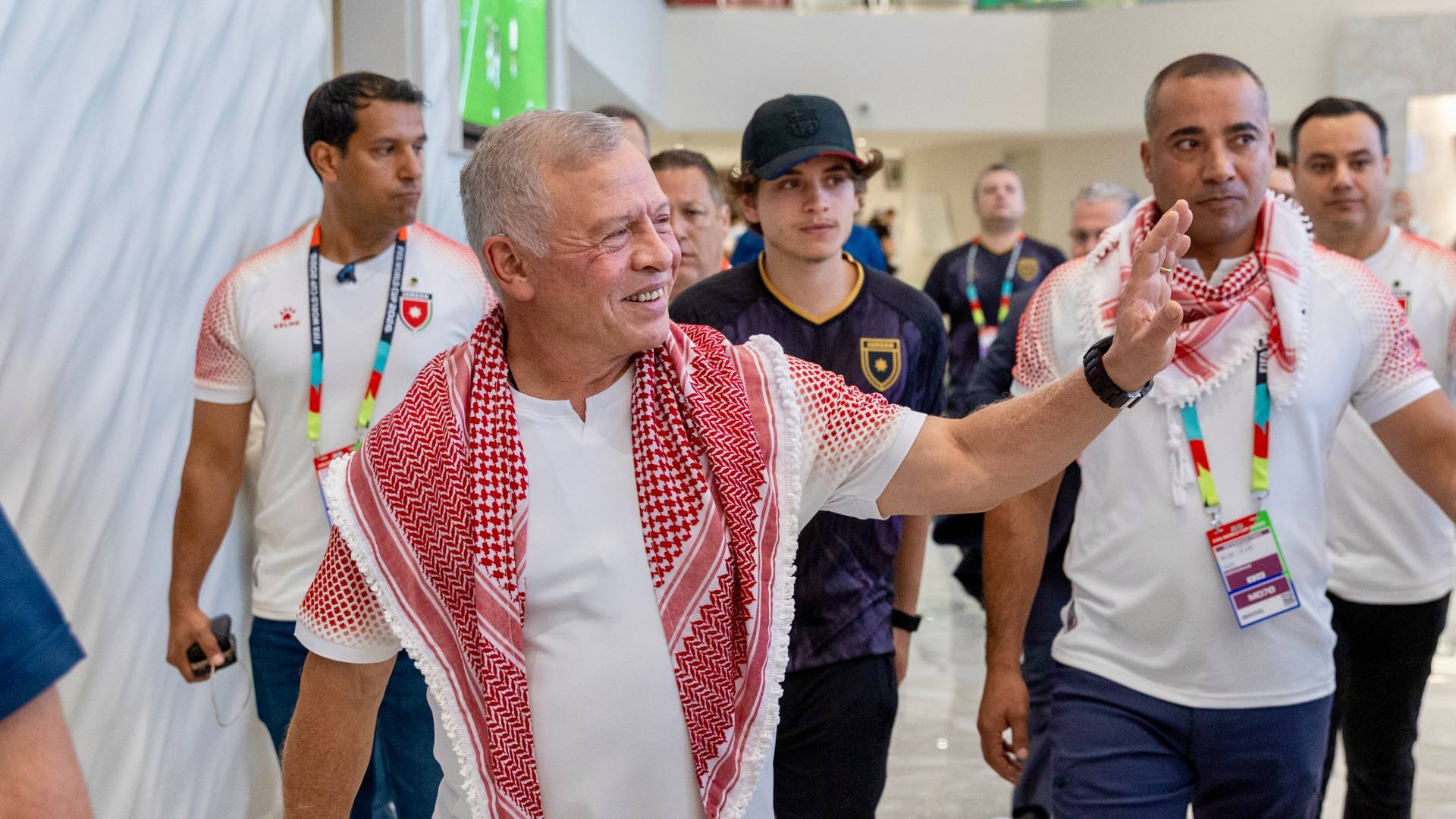 الملك وولي العهد يتابعان مباراة النشامى والأرجنتين في كأس العالم