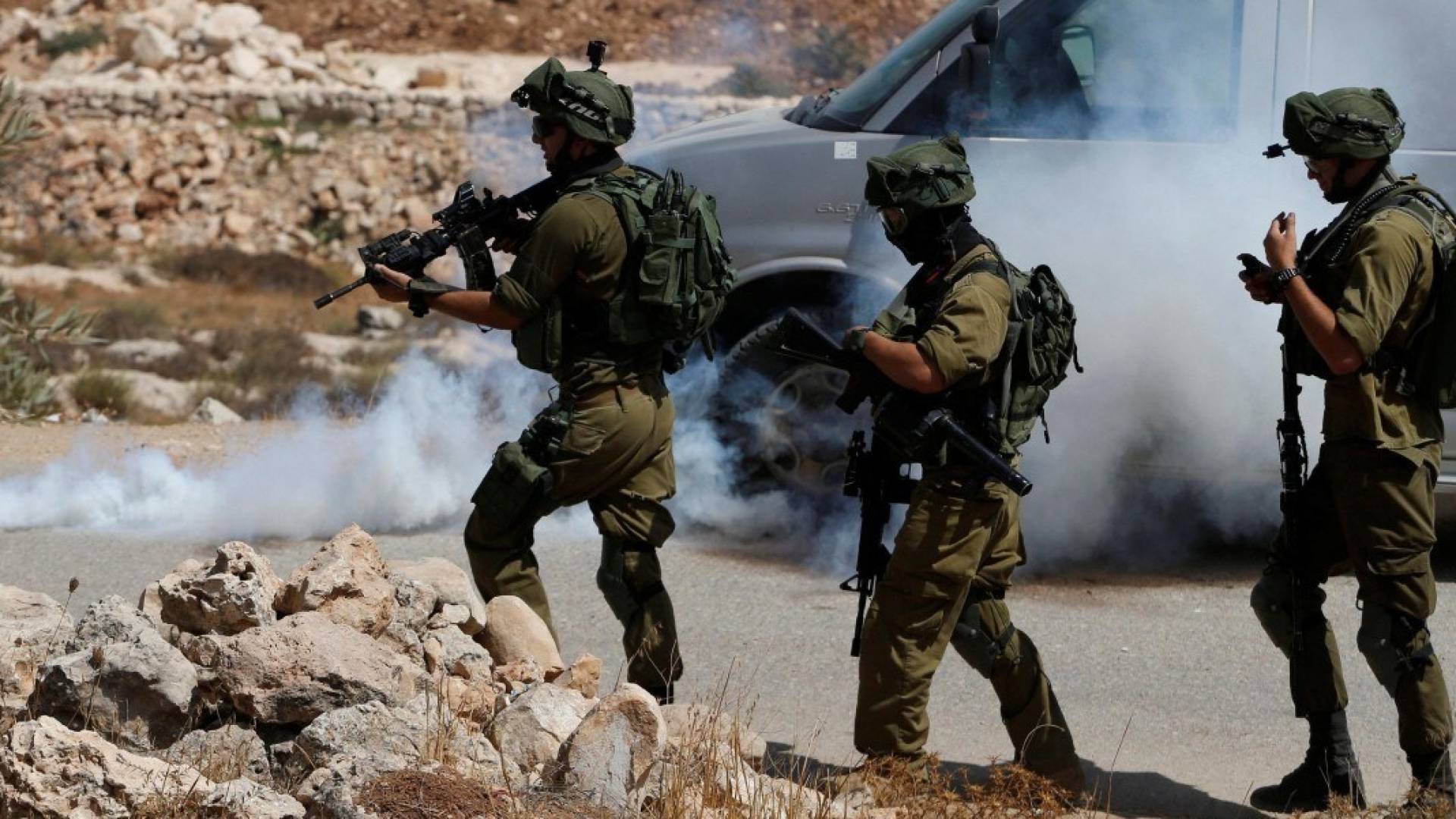 مصادر فلسطينية: استشهاد طفل برصاص الاحتلال في الرأس خلال اقتحام منطقة أم الشرايط بالبيرة