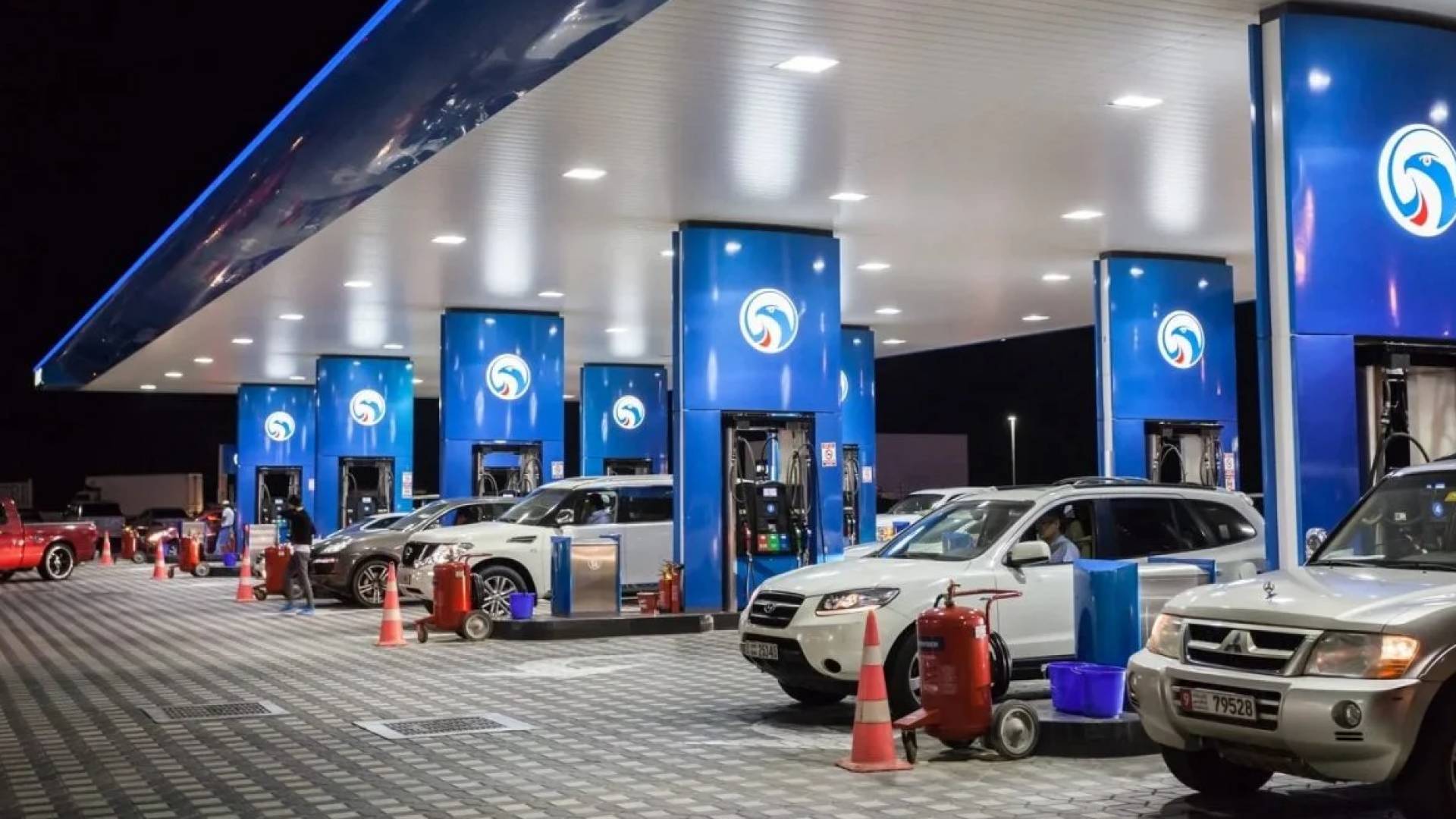 محاط وقود في الإمارات