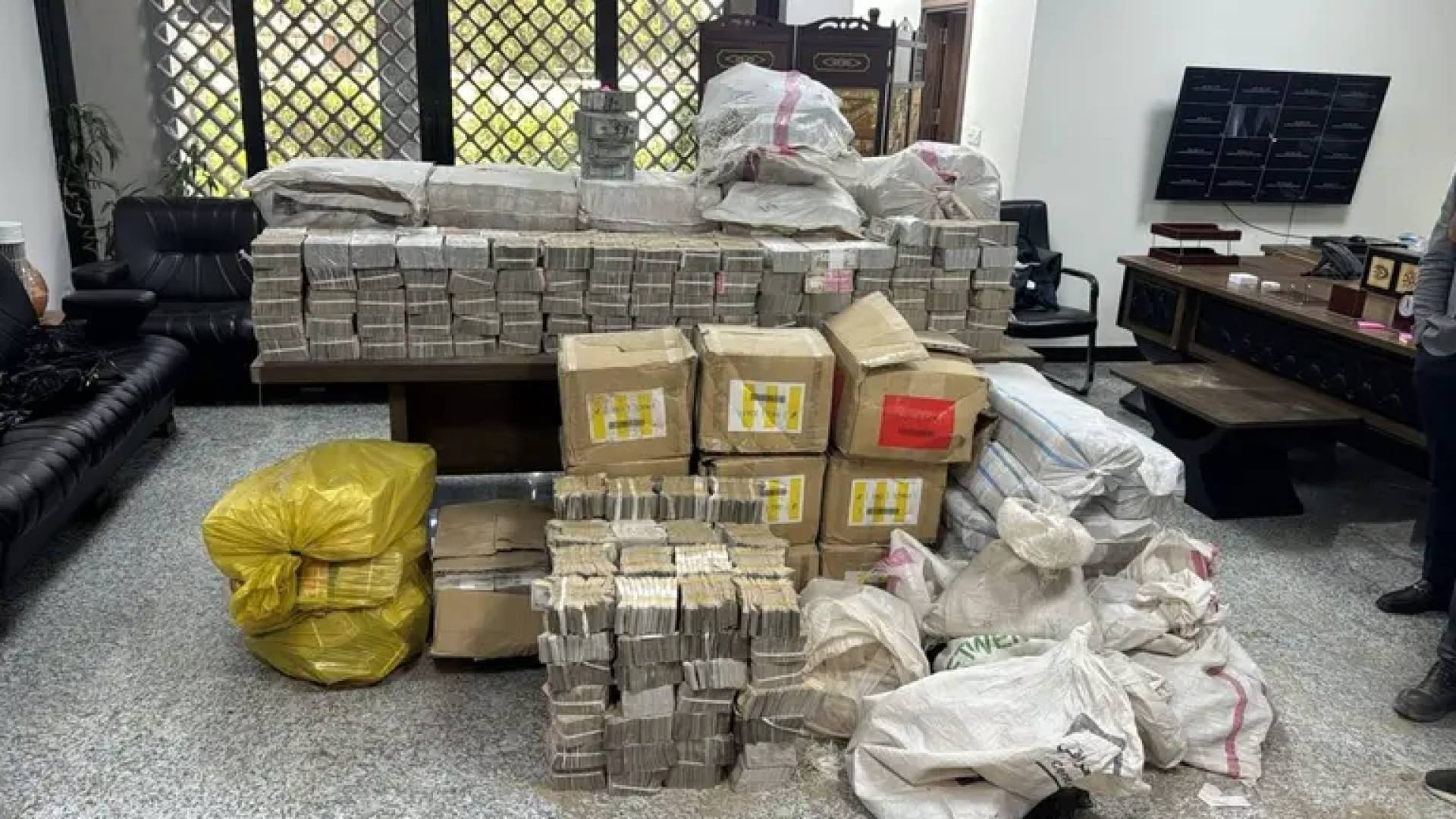 أموال مصادرة في العراق ضمن قضايا الفساد