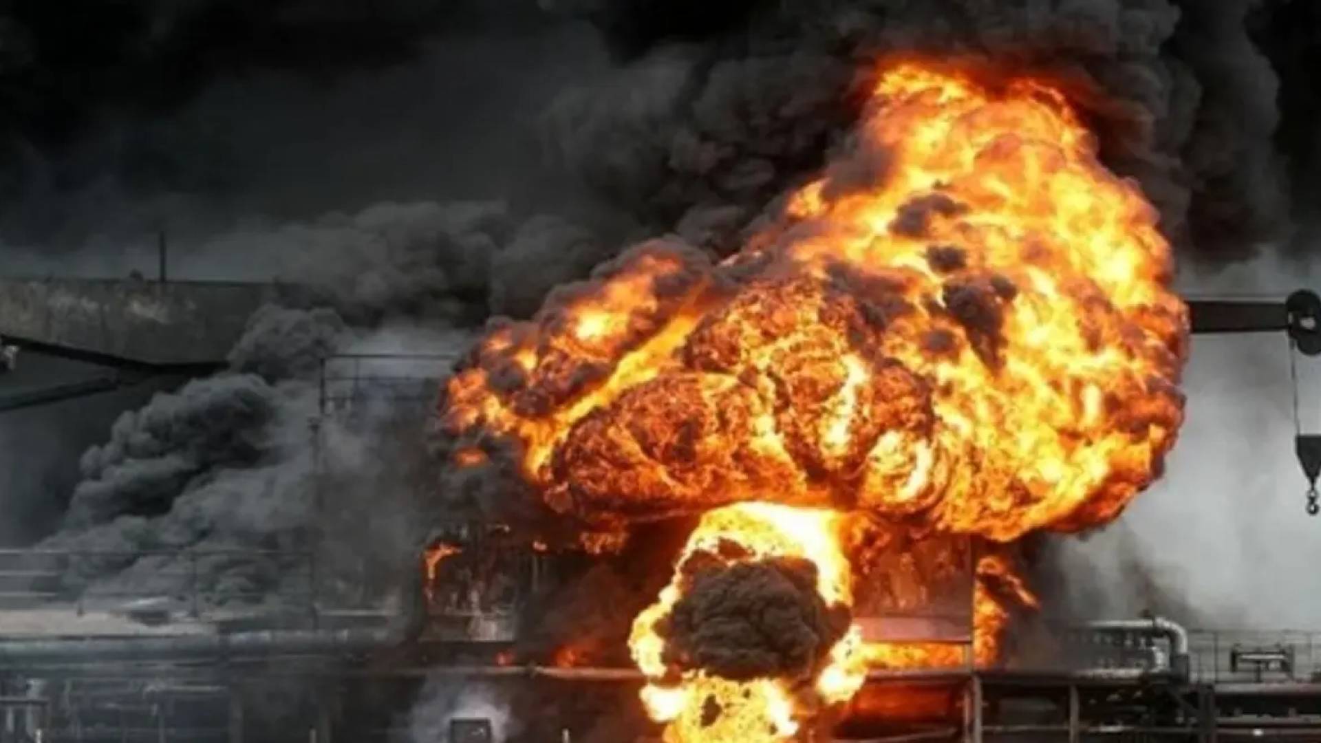انفجار ضخم في مجمع بتروكيماويات بخراسان _ أرشيفية