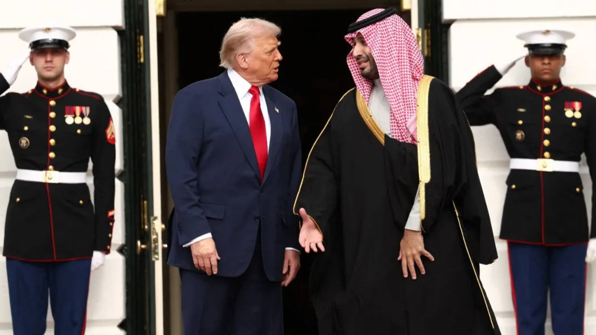 اتصال هاتفي بين ولي العهد السعودي وترمب يبحث مستجدات المنطقة والمحادثات الأمريكية الإيرانية
