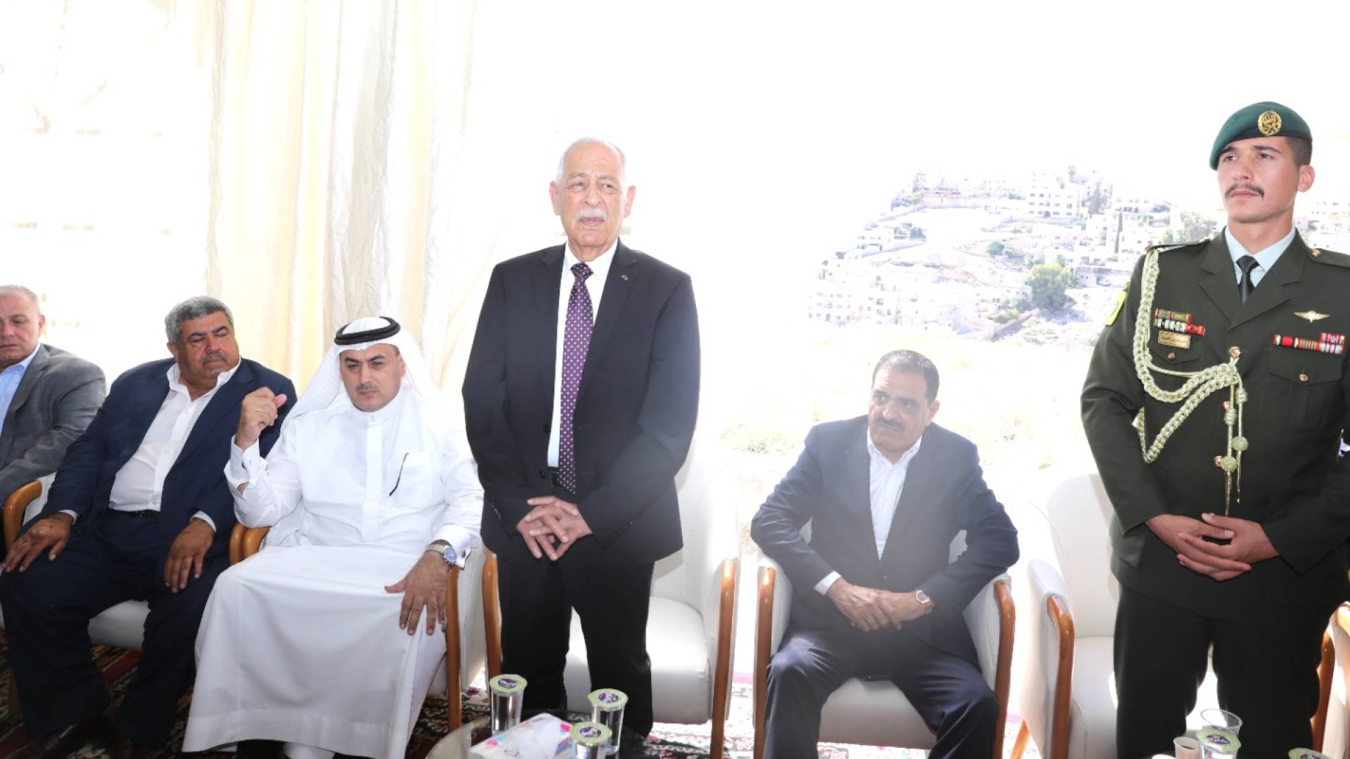 مندوبا عن الملك وولي العهد.. العيسوي يعزي الخلايلة والرحامنة