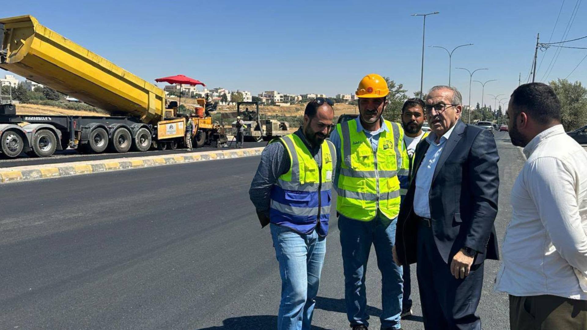 أبو السمن يتفقد أعمال صيانة طريق مادبا الغربي