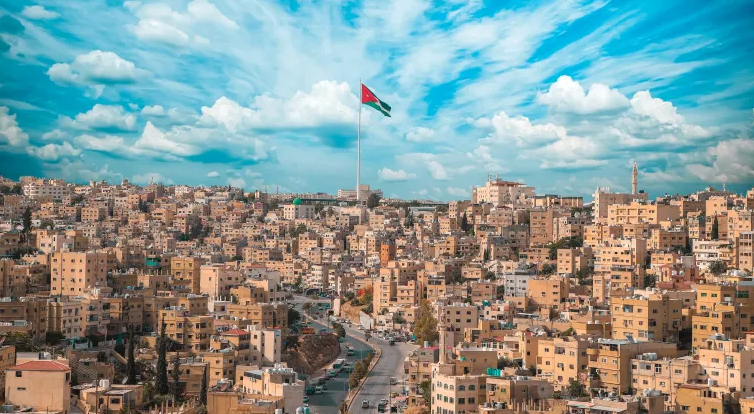 وزارة الداخلية: تسهيلات جديدة للمستثمرين ورجال الأعمال السوريين في الأردن