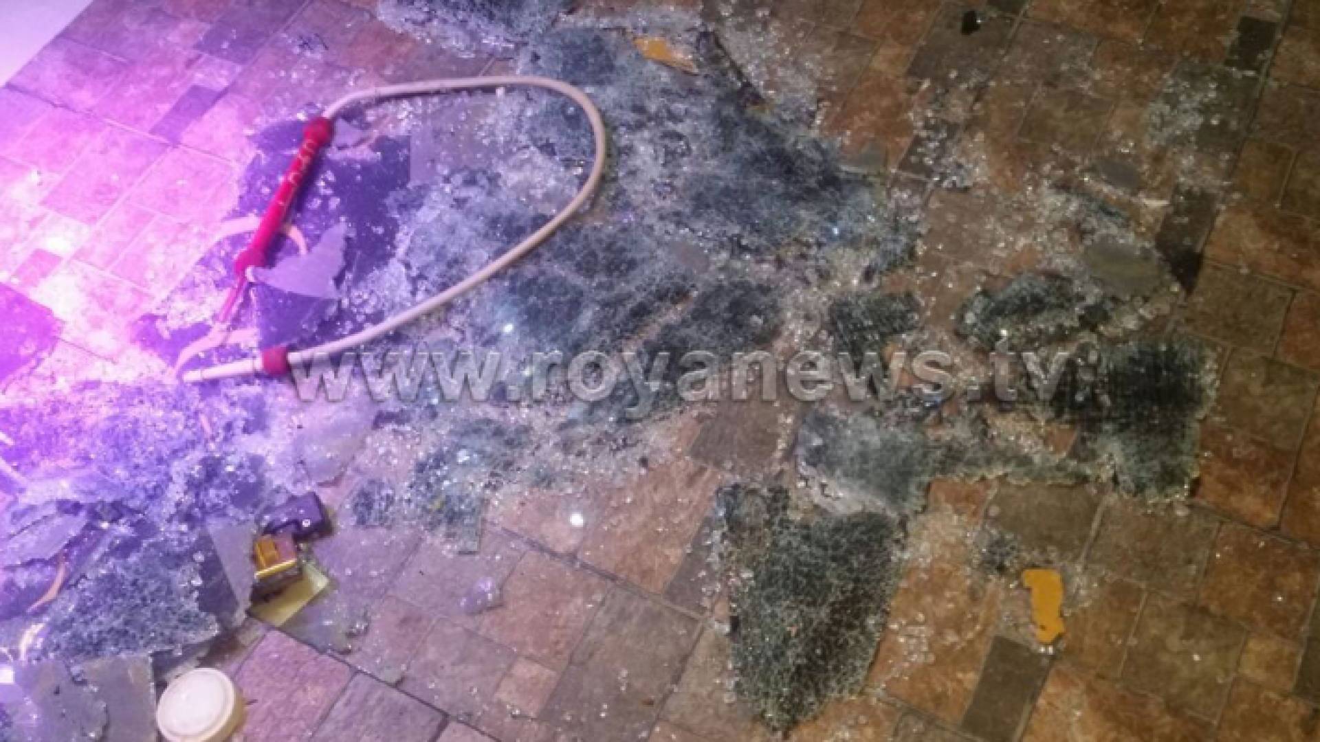 مجهولون يحطمون احد المحال في اربد