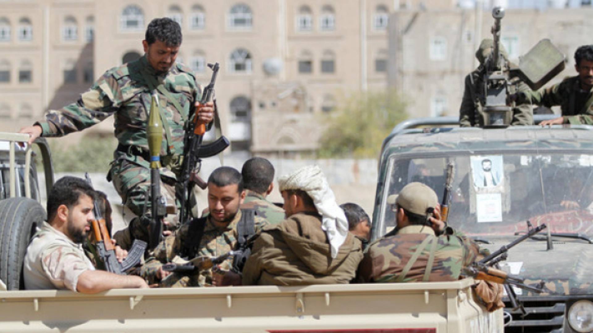 عناصر من ميليشيات الحوثي