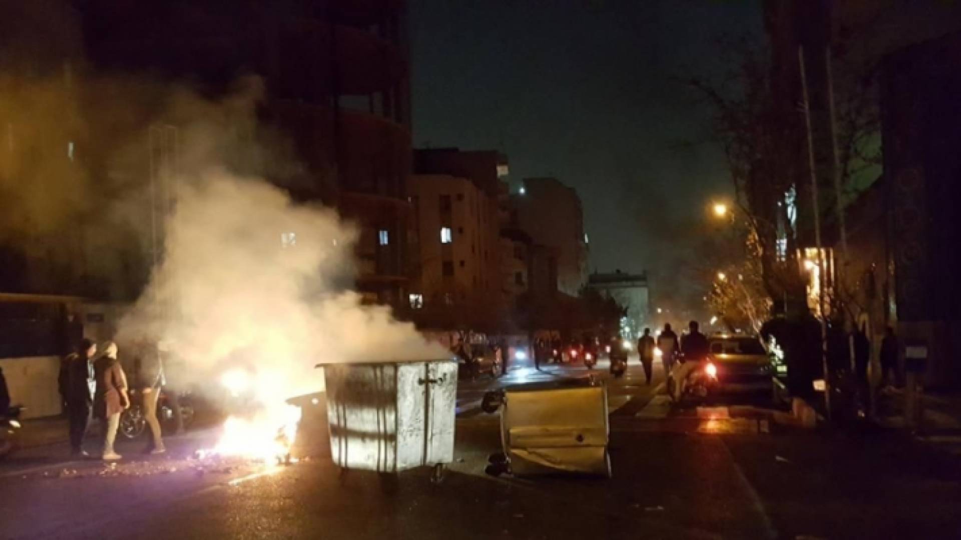 الصورة أرشيفية من الاحتجاجات في ايران