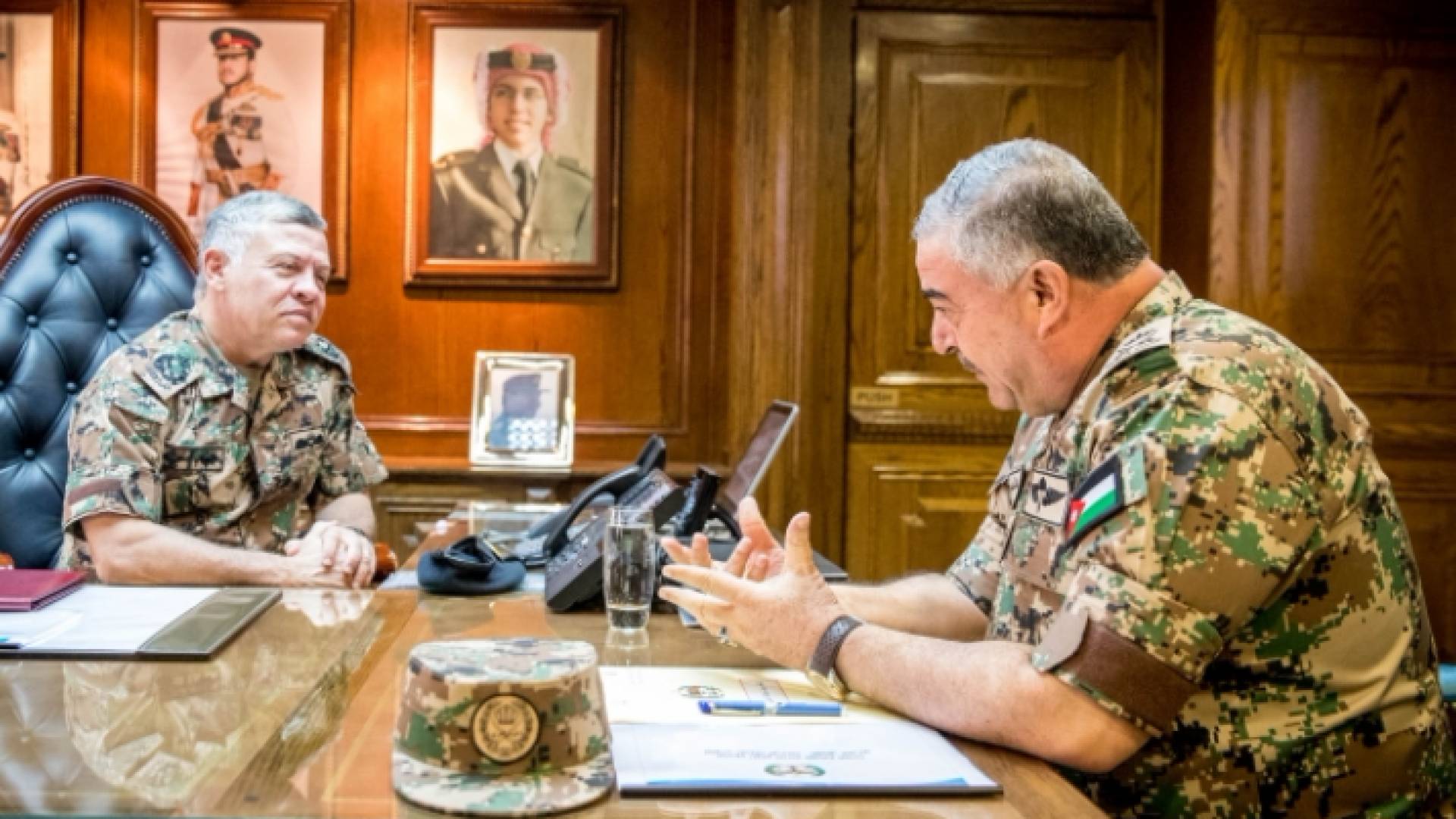 القائد الأعلى يزور القيادة العامة للقوات المسلحة