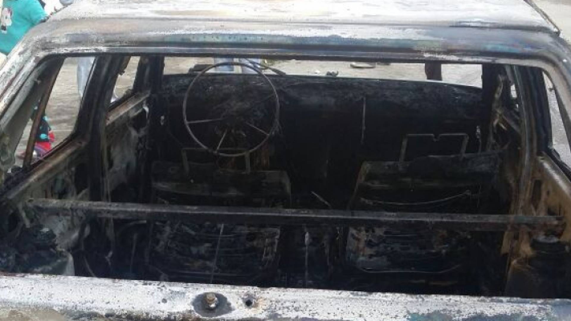 مجهولون يحرقون مركبة في اربد