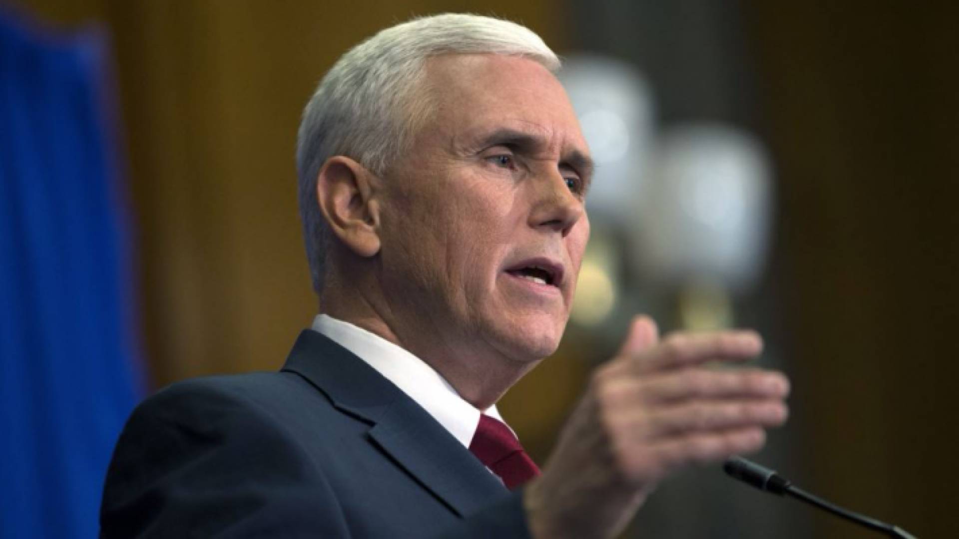 نائب الرئيس مايك بنس