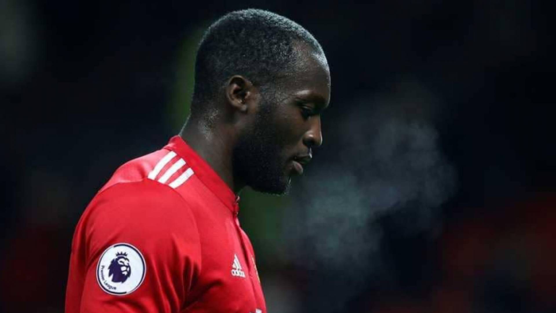 لوكاكو انضم لنادي مانشستر يونايتد في يوليو الماضي