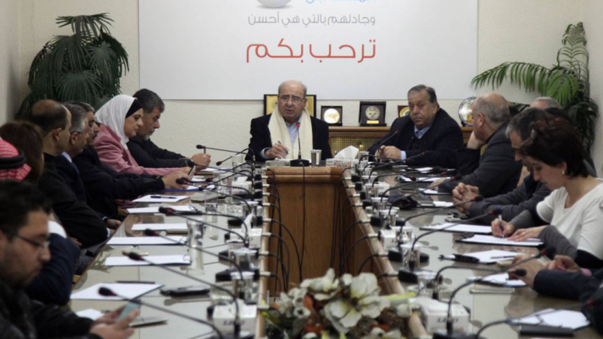 المصري دعا لموقف عربي مساند للاردن