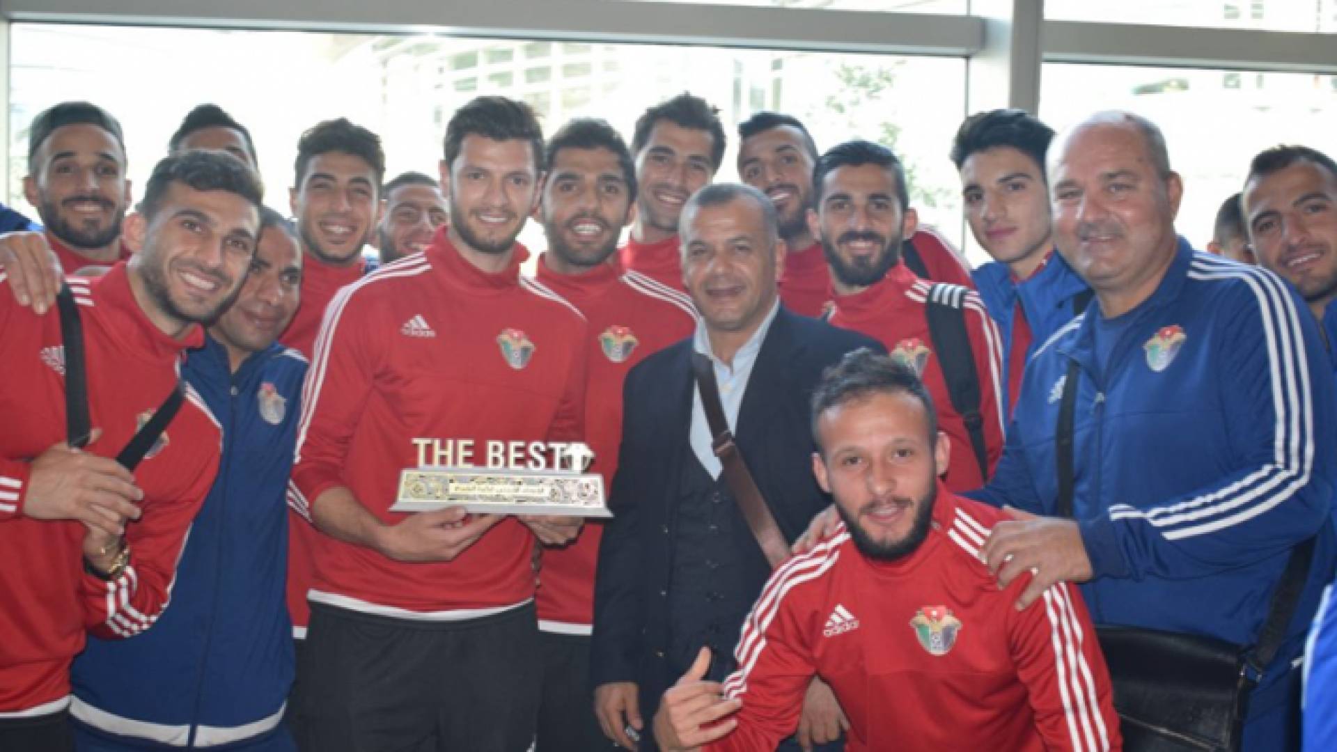بني ياسين يتوج بجائزة أفضل لاعب في معسكر ابوظبي