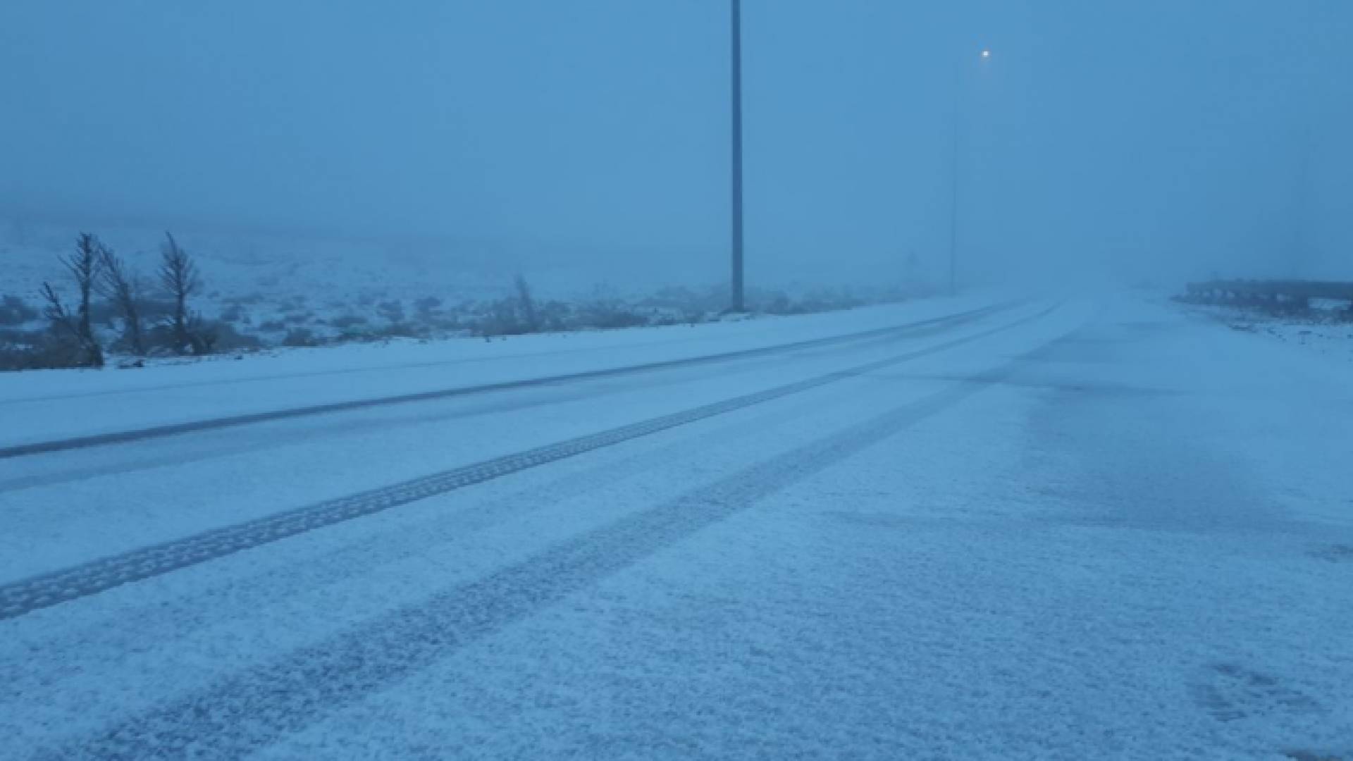 تساقط الثلوج على الطفيلة- ارشيفية