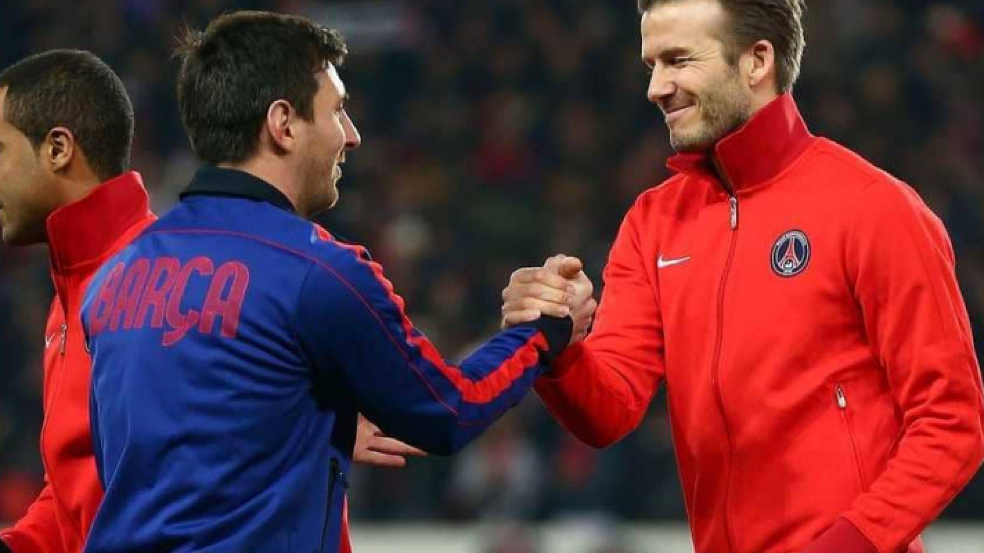 ميسي وبيكهام خلال لقاء جمعهما عام 2013