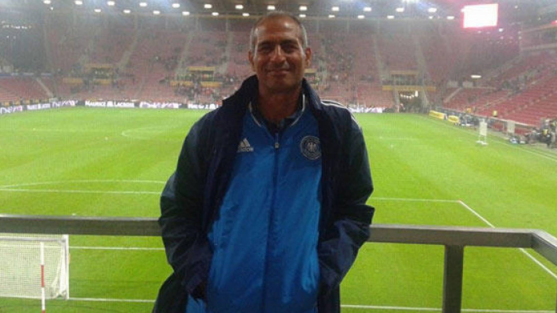 المدير الفني لفريق نادي منشية بني حسن لكرة القدم اسلام ذيابات