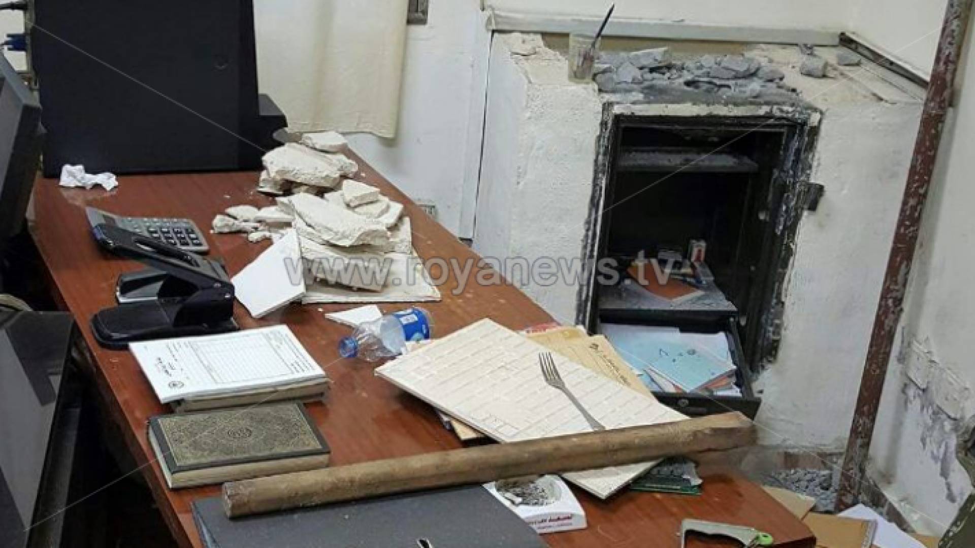 سرقة قاصة من مبنى بلدية اربد داخل السوق المركزي