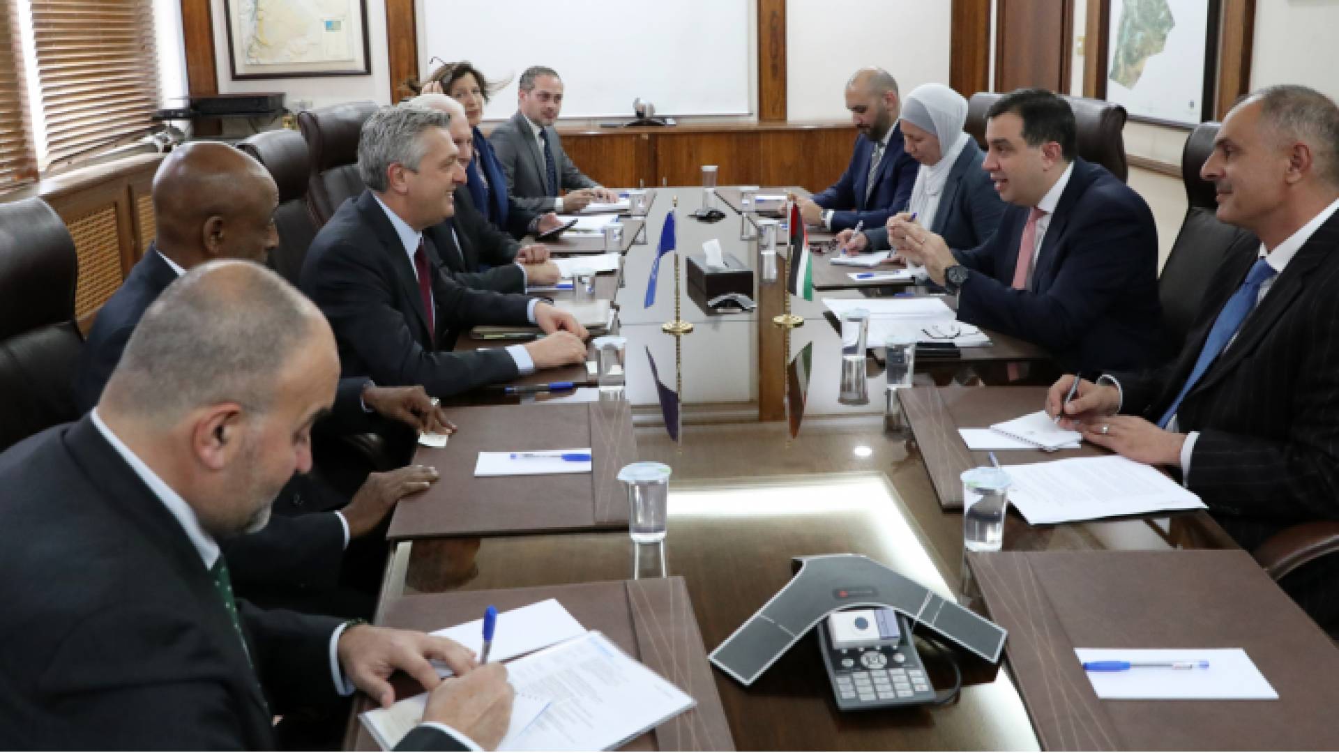 صورة خلال اللقاء