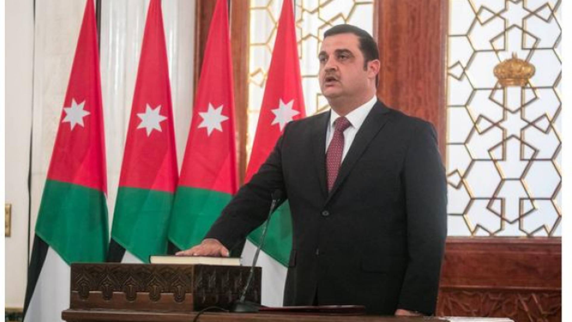 وزير الشباب حديثة الخريشا