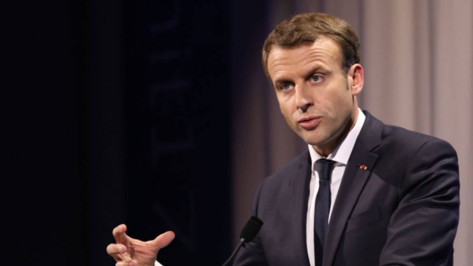 الرئيس الفرنسي ايمانويل ماكرون