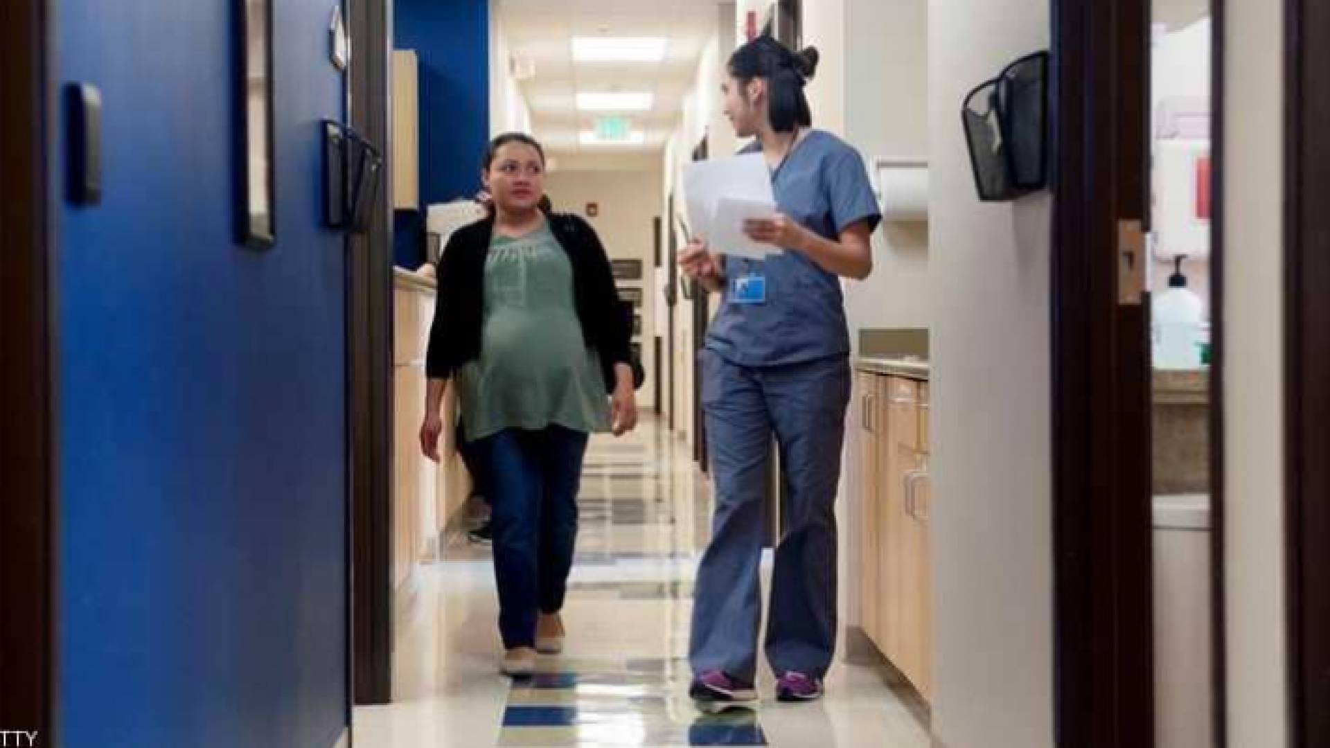 تطعيم الأمهات أثناء الحمل لا يشكل خطرا على أطفالهن