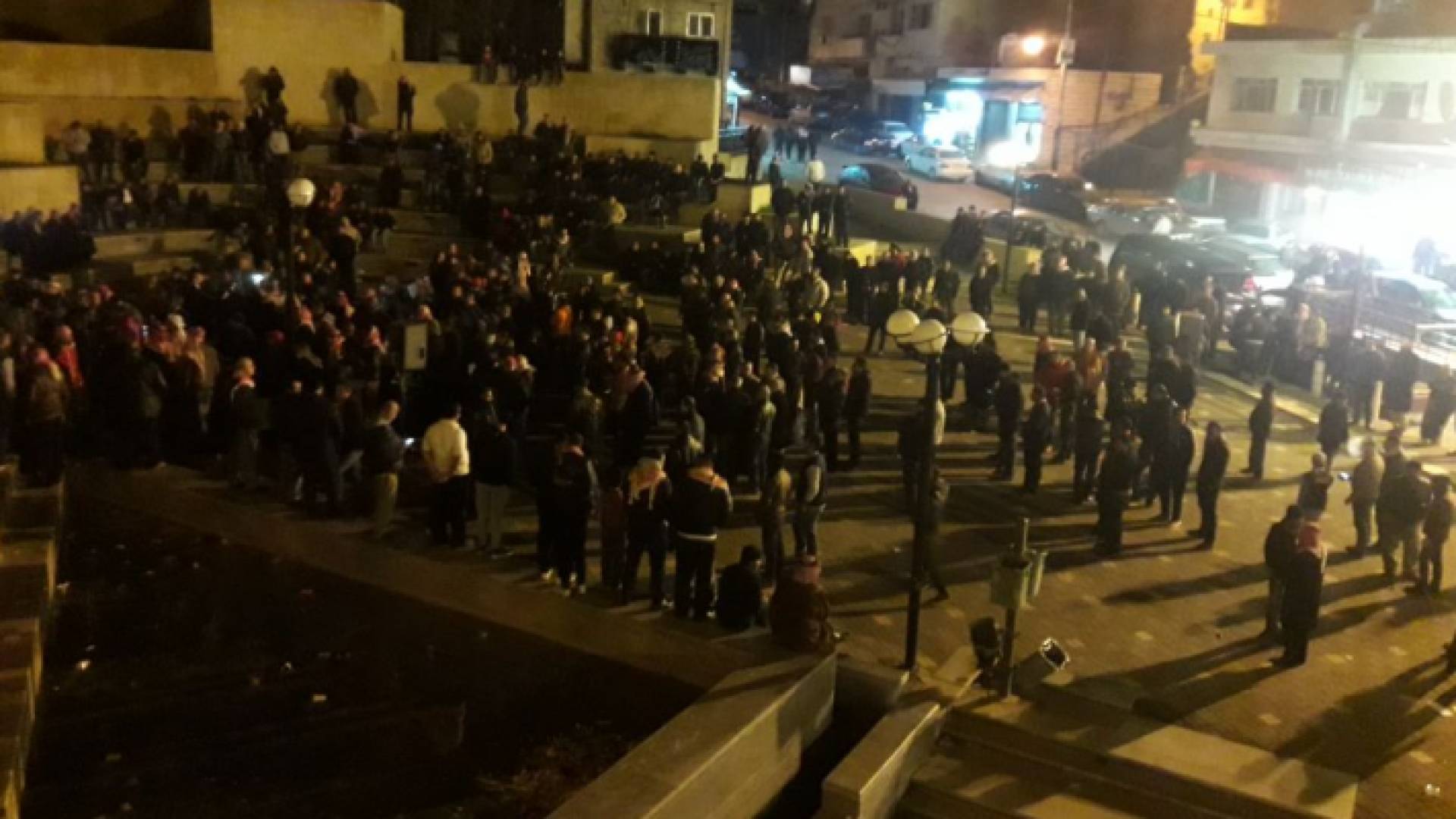 جانب من الوقفة الاحتجاجية بمدينة السلط