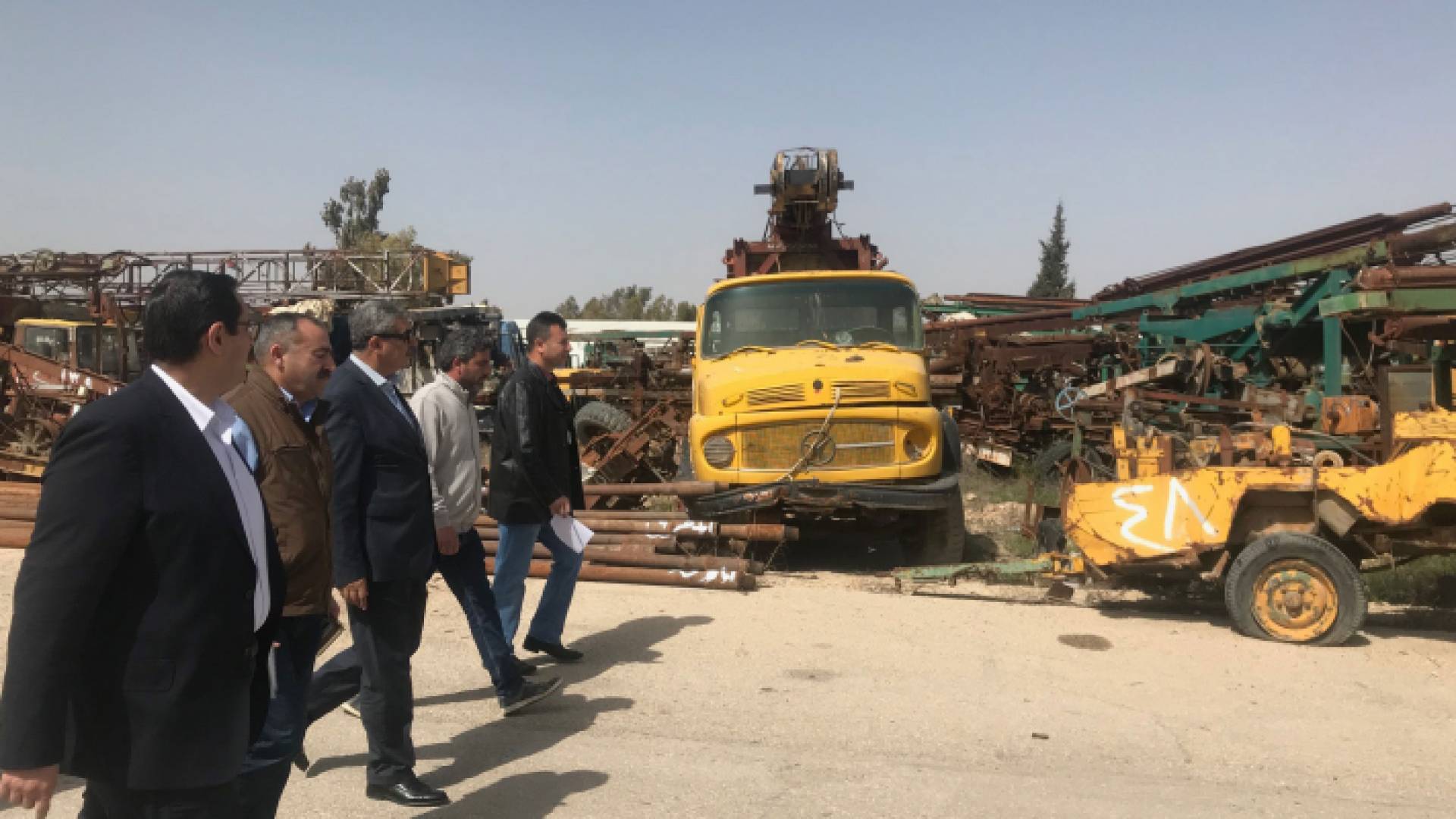 وزير المياه خلال زيارة تفقدية لمحطة السمرا