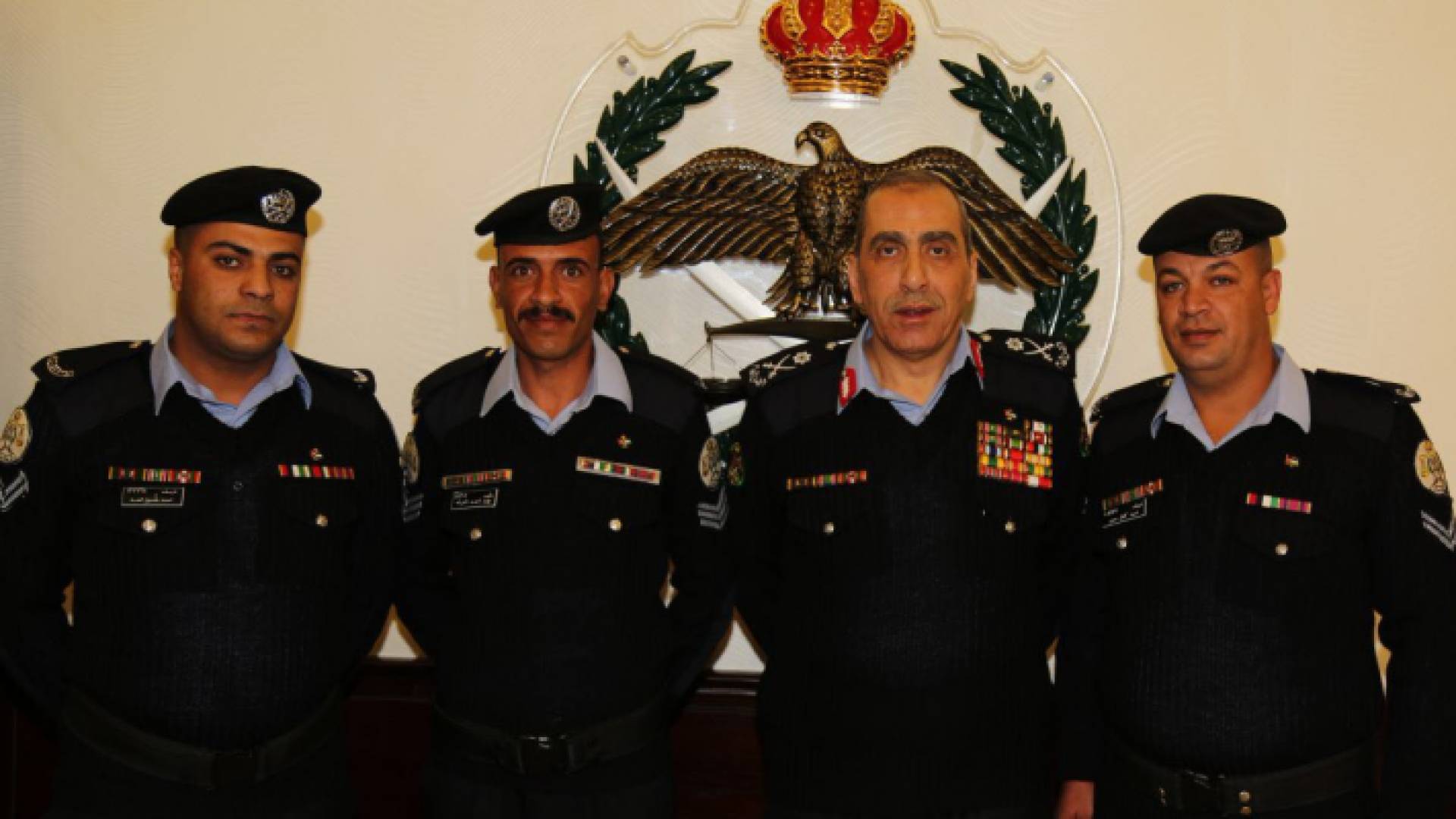 الحمود وأفراد دورية النجدة