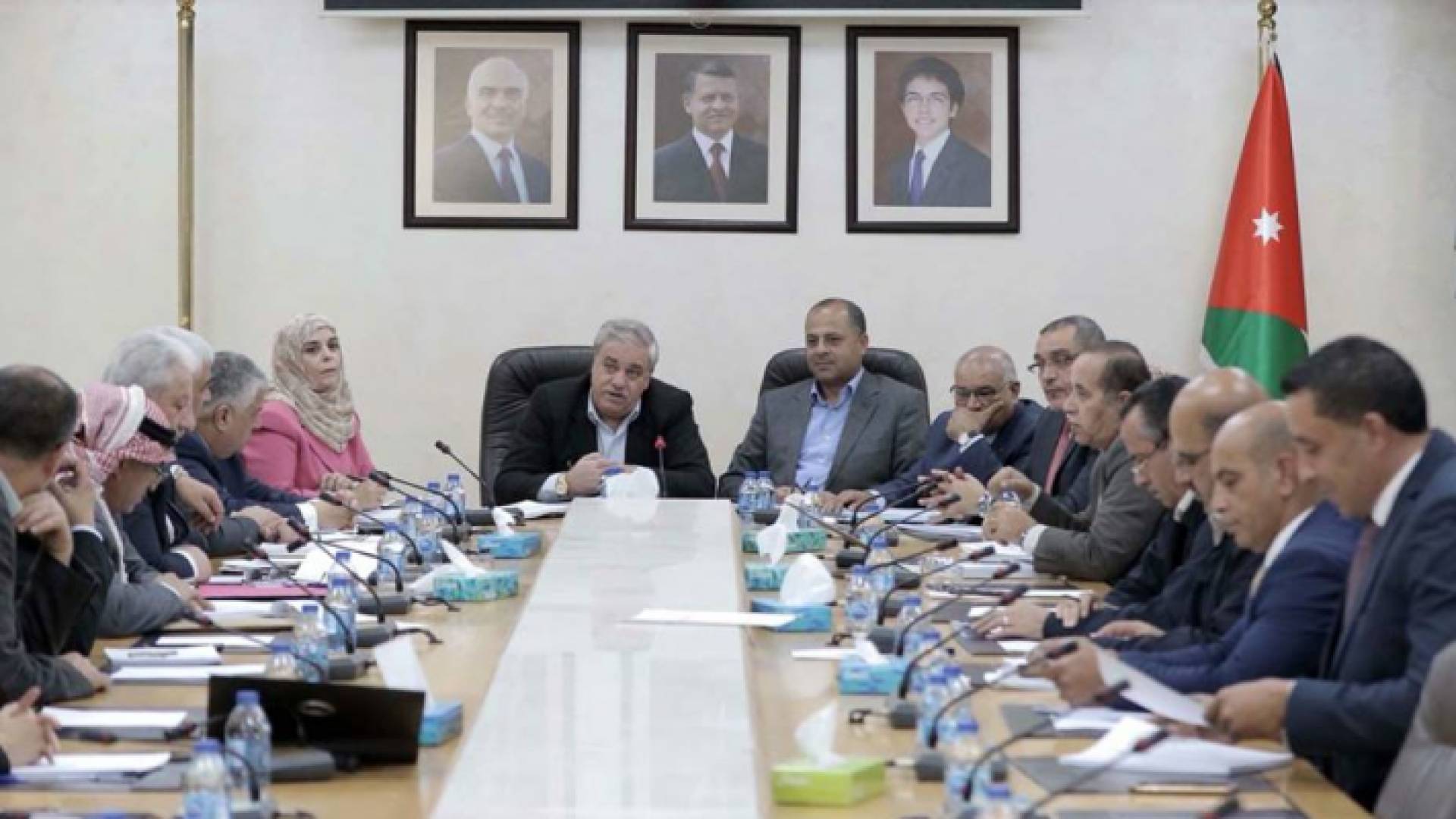 لجنة الاقتصاد والاستثمار النيابية المشتركة تناقش القانون المعدل للجمارك