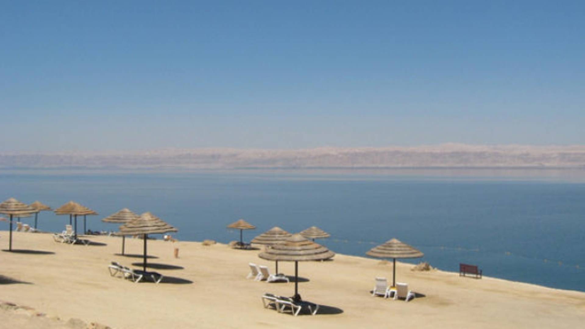 البحر الميت - شاطئ عمان السياحي