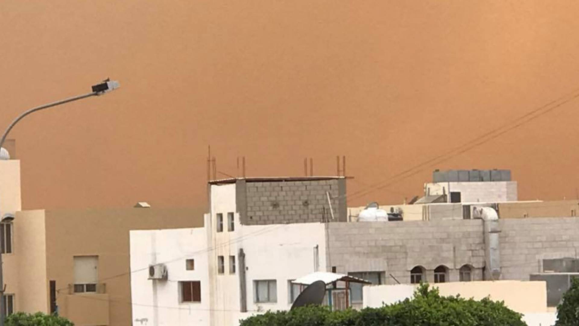 ارشيفية لعاصفة رملية في العاصمة عمان