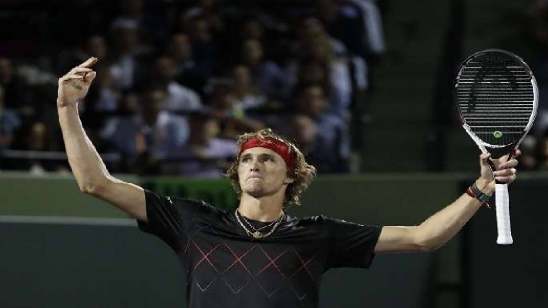 الألماني ألكسندر زفيريف يتأهل لنهائي بطولة ميامي