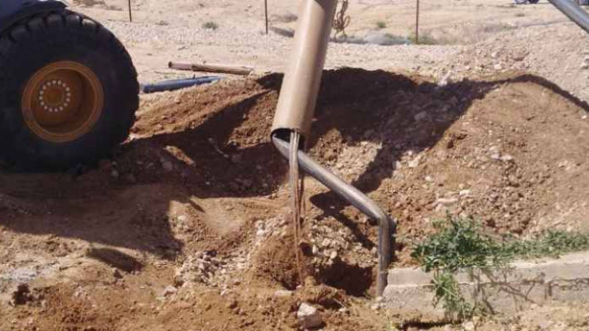 ردم بئر في الحسا - ارشيفية