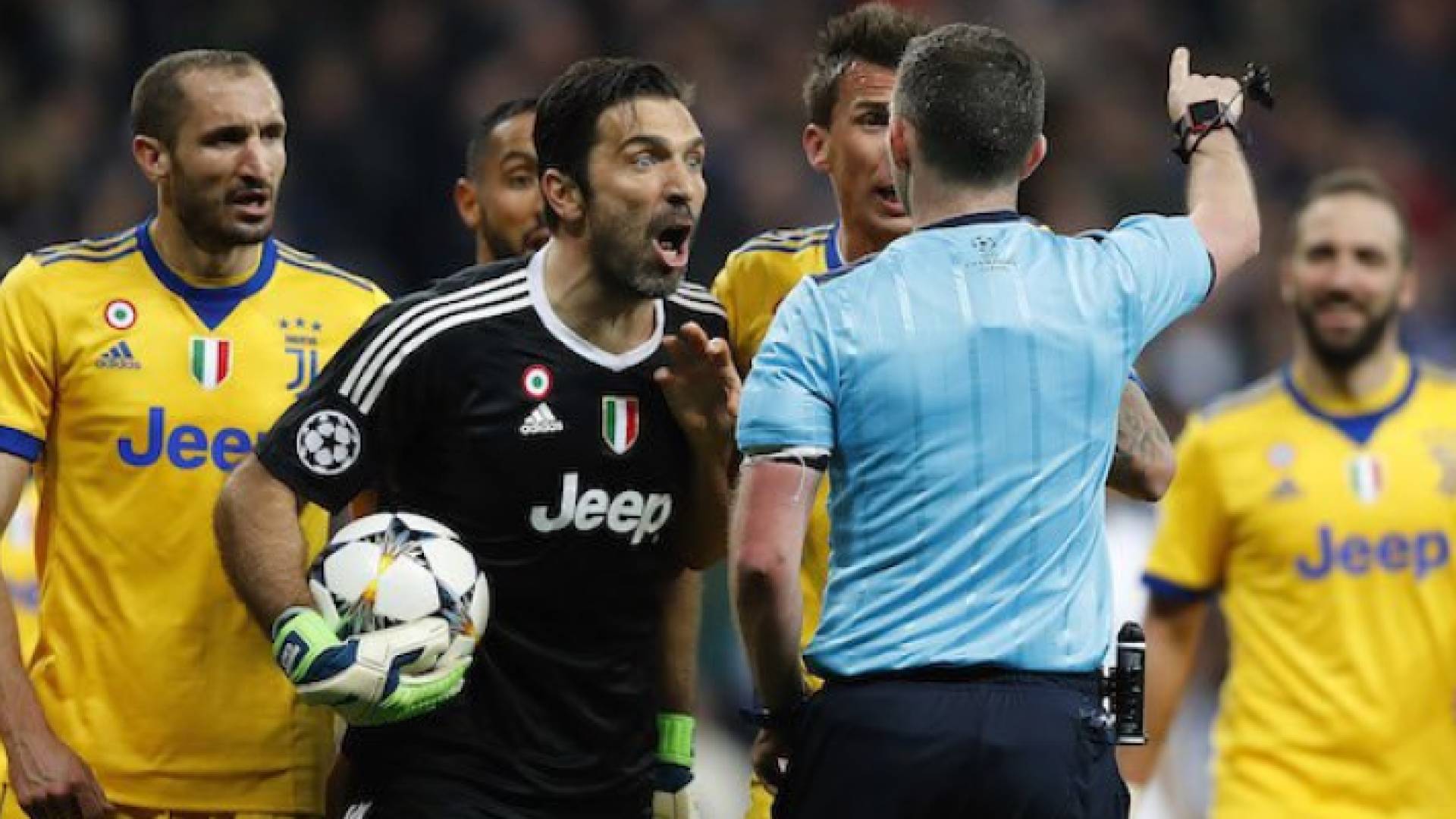 بوفون يهاجم حكم مباراة يوفنتوس وريال مدريد