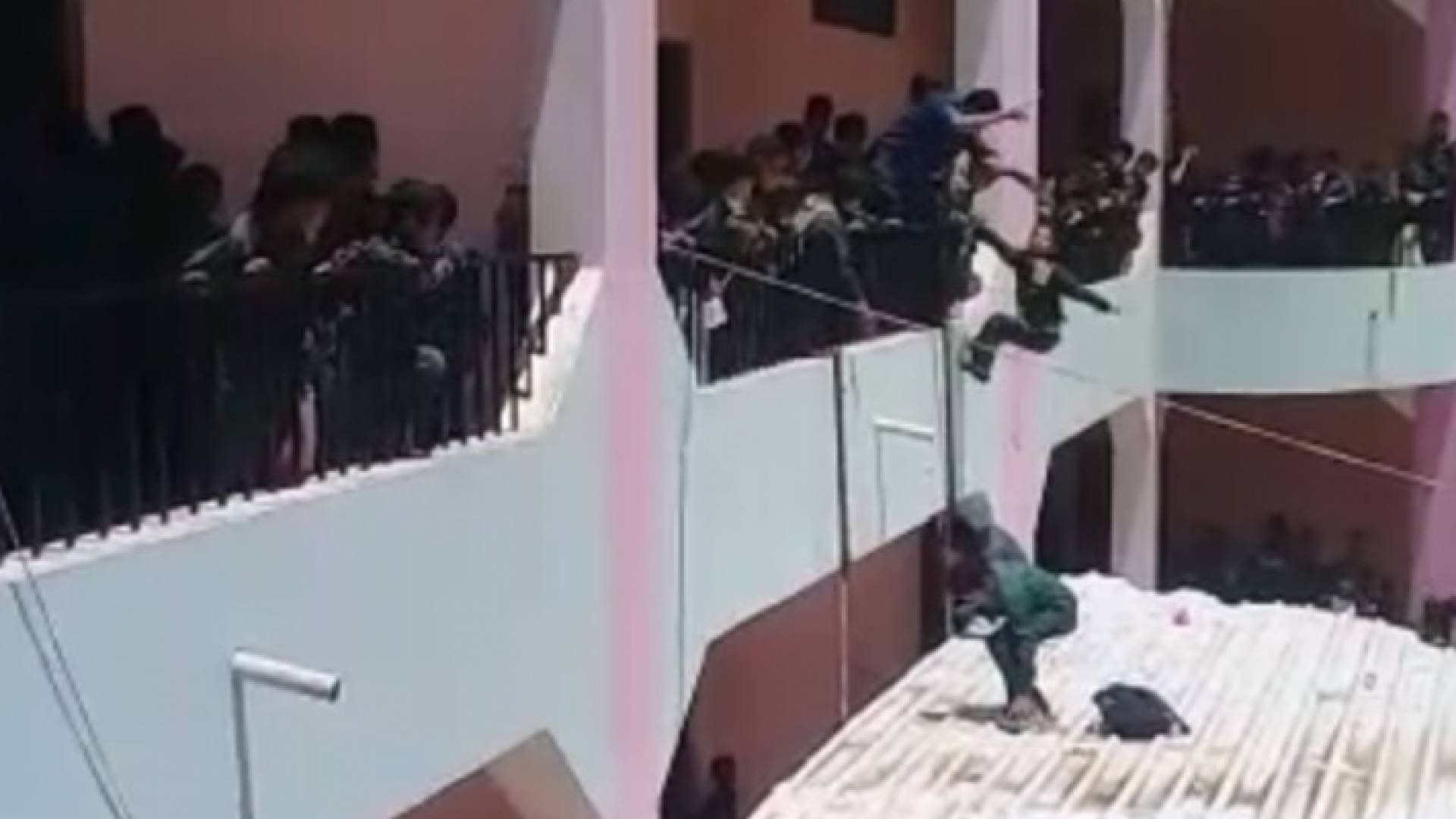 الصورة تداولها ناشطون على مواقع التواصل الاجتماعي